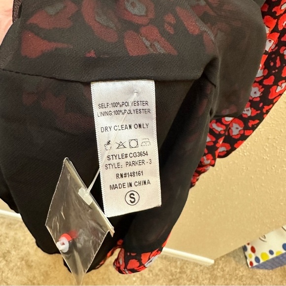 NWT Buddy Love Parker Deep V-Neck Dress - Red Cherry Bomb  Abstract Art To Wear - Picture 5 of 12